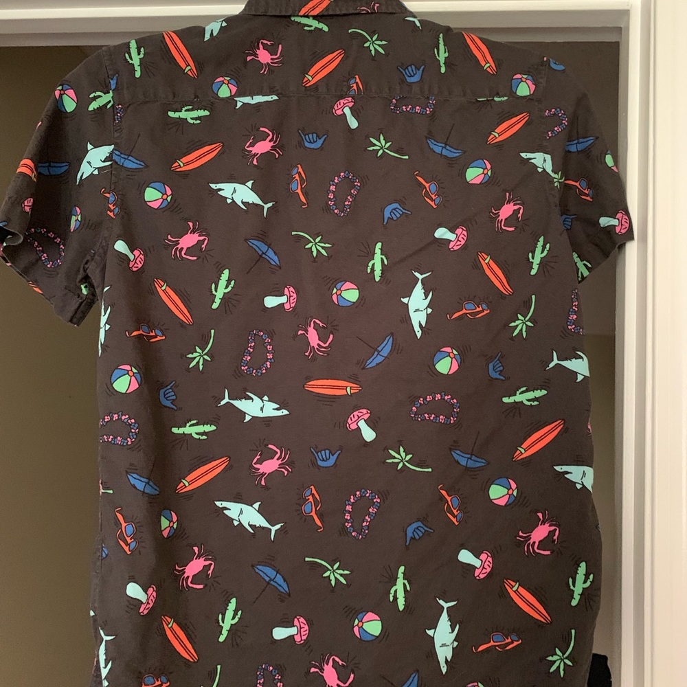 Men’s button down short sleeve